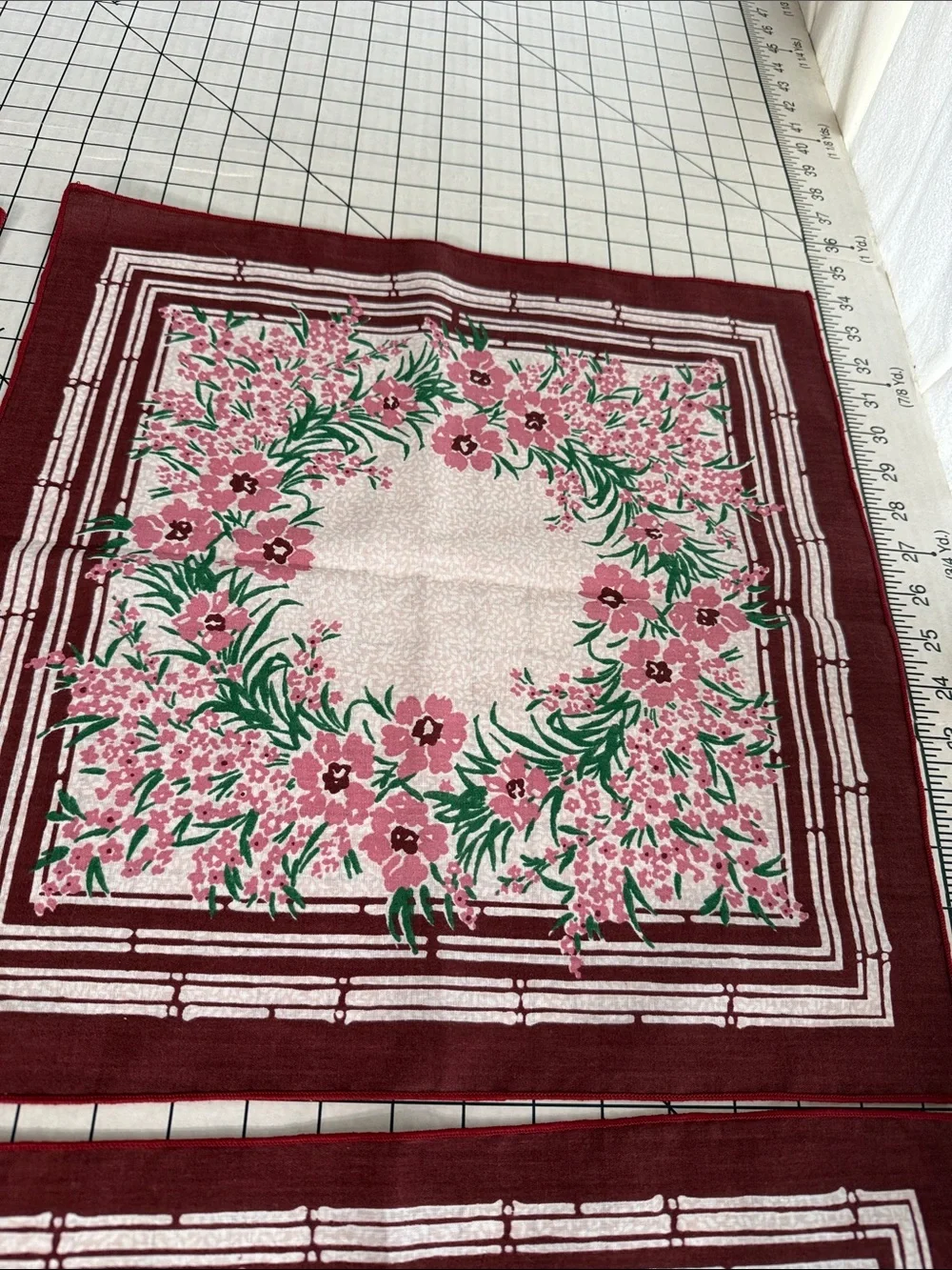 Vintage Floral Cloth Napkins Set of 4 Pink Burgundy Cottage Farmhouse 16.5”